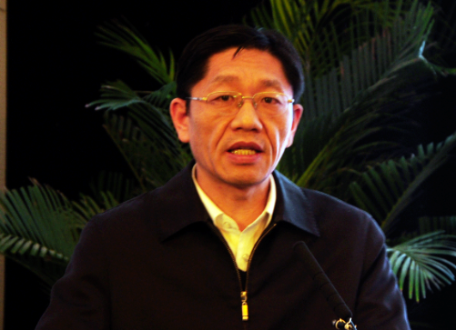 在2015中国智慧政府发展年会上，国家林业局信息办主任李世东发表主题演讲