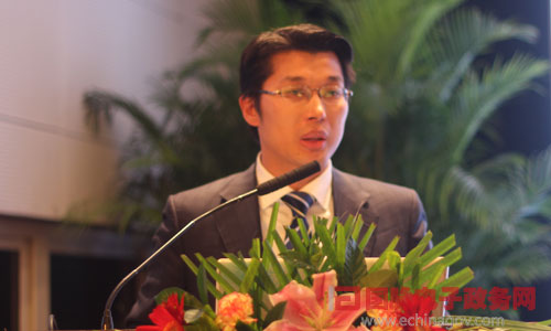 在"2014中国智慧政府发展年会"上，大汉科技副总经理郑世华发表主题演讲